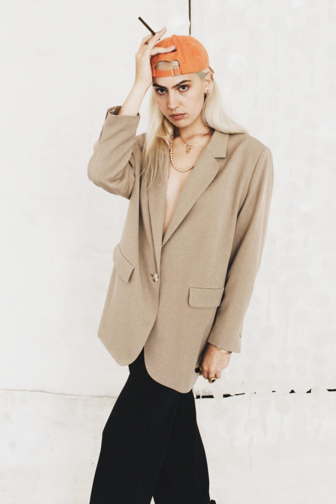 Blazer oversized met AMF stiksel middenvoor.
